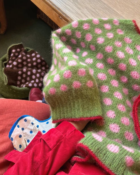 Dotty Lotte sweater - small