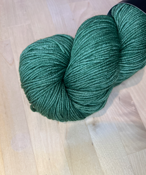 Mayflower Amadora – Håndfarvet merinogarn